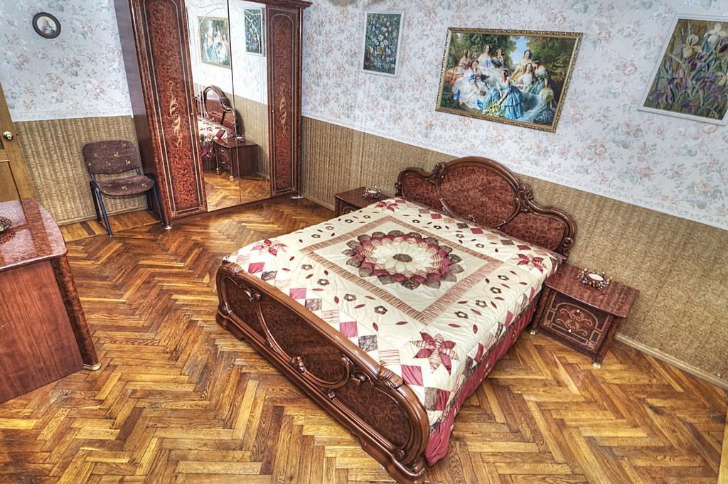 Apartment Na 7-Ya Krasnoarmeyskaya Sankt Petersburg Rum bild